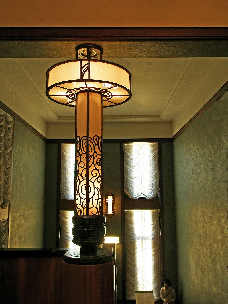 Interior11